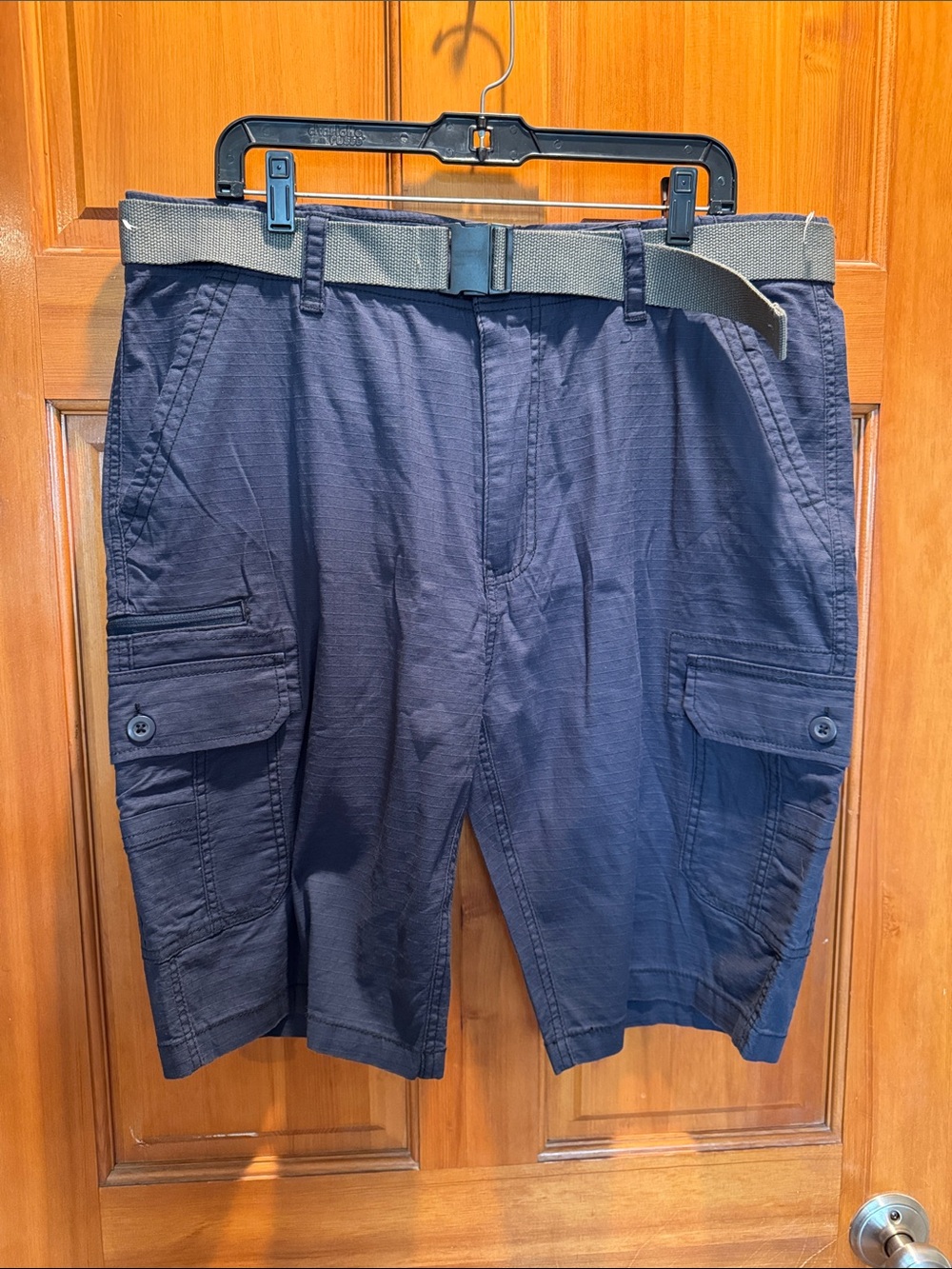 Never Been Worn Men’s Blue Wear-first Stretch Cargo Shorts with Belt - Size 38